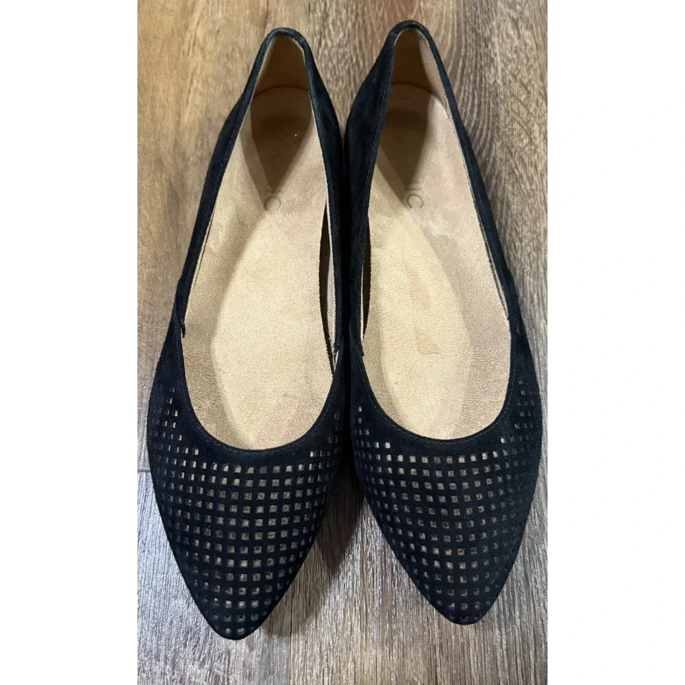 Vionic Posey Black Suede Perforated Pointed Toe Ballet Flats Womens 6.5 NWOT